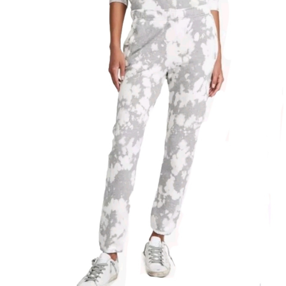 MONROW Women's heather Bleached Out Boyfriend Sweats in size XS
